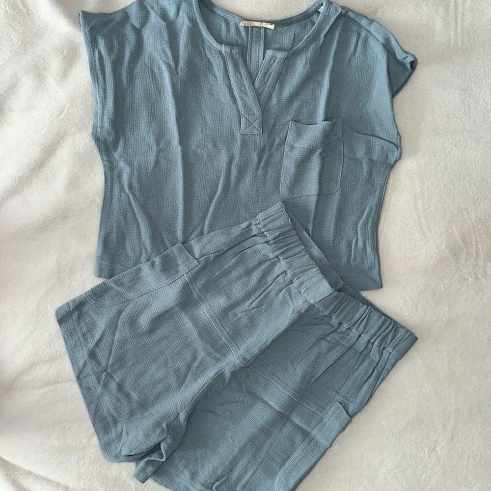 New in Comfy Set